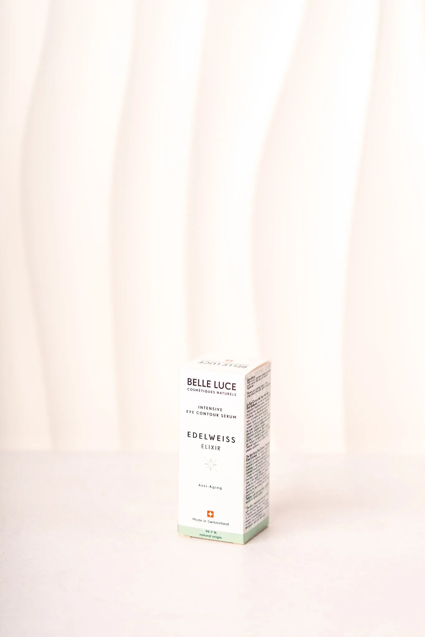 Serum eye contour de la marque Belle Luce