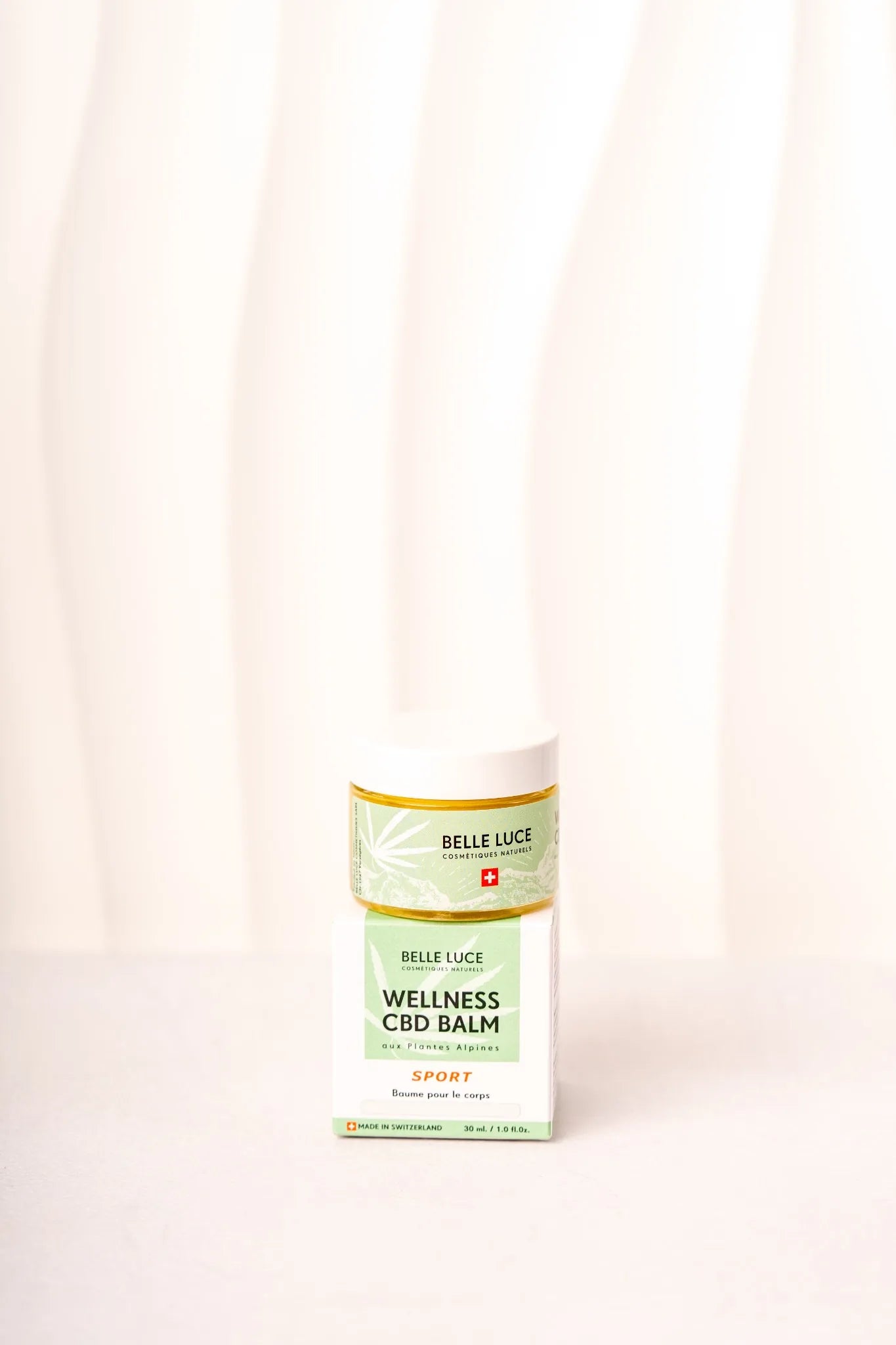Baume wellness au cbd de la marque Belle Luce