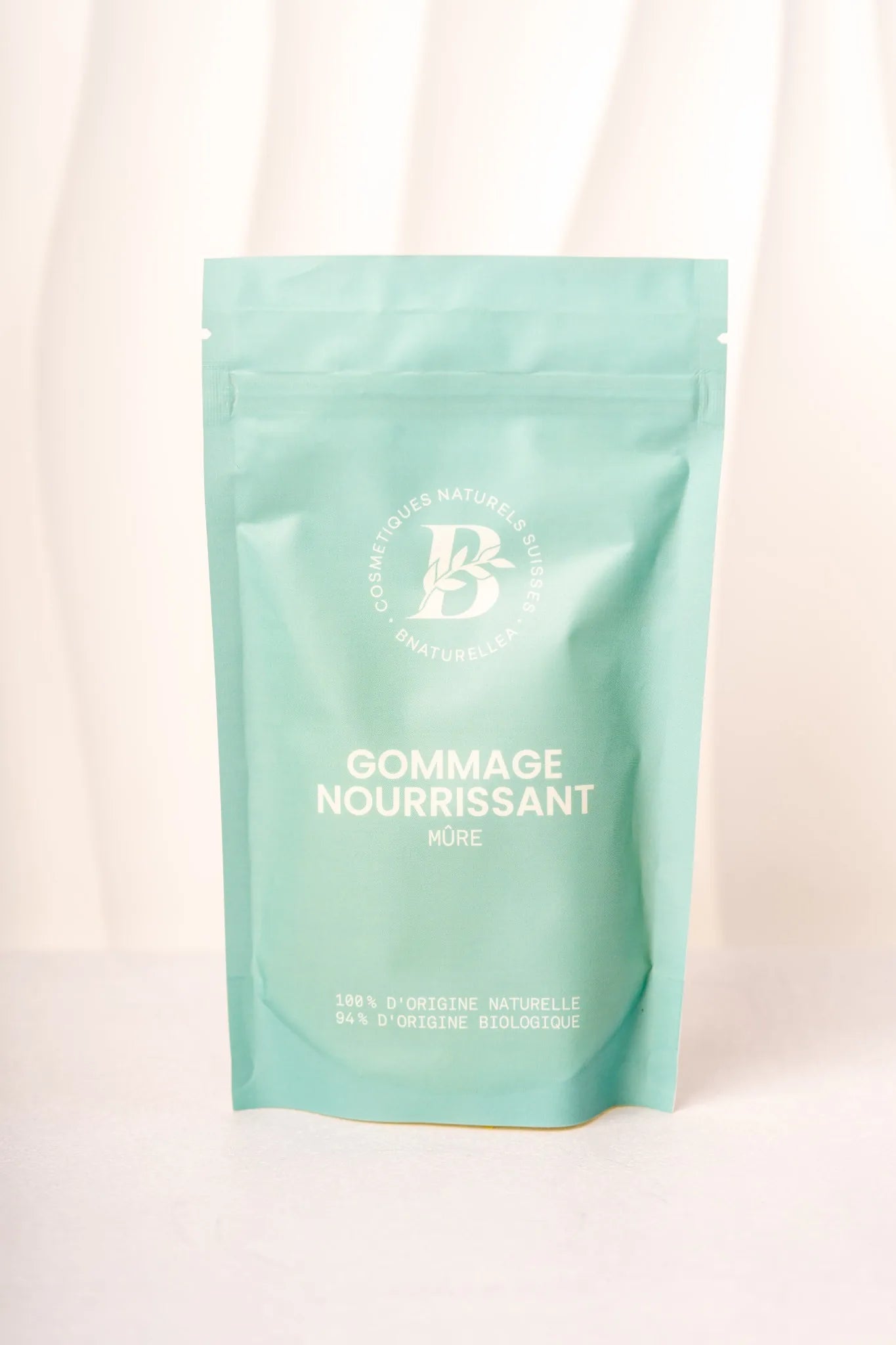 Gommage nourrissant à la mûre de la marque Bnaturellea