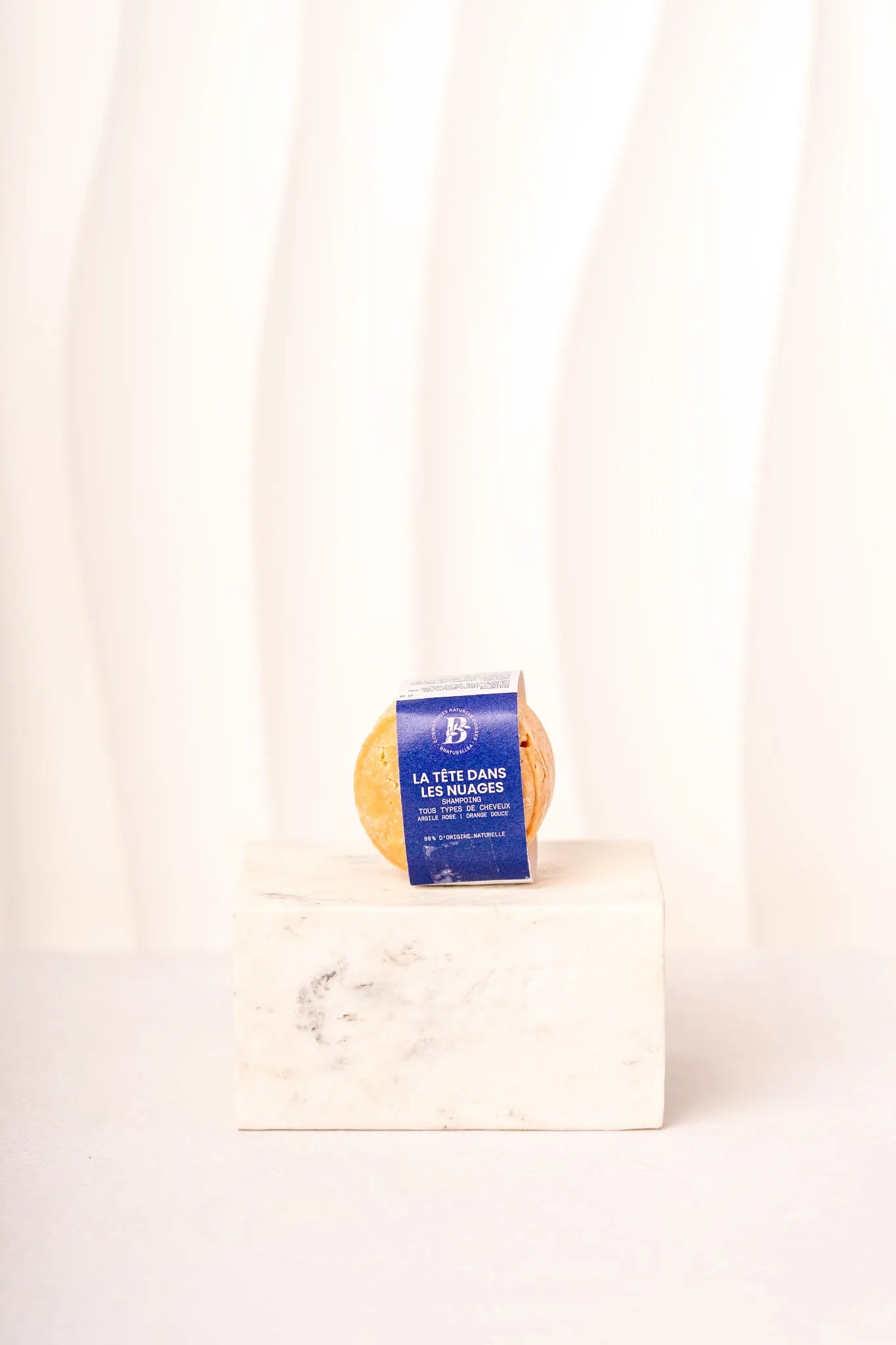 Shampoing solide pour cheveux naturels de la marque Bnaturellea