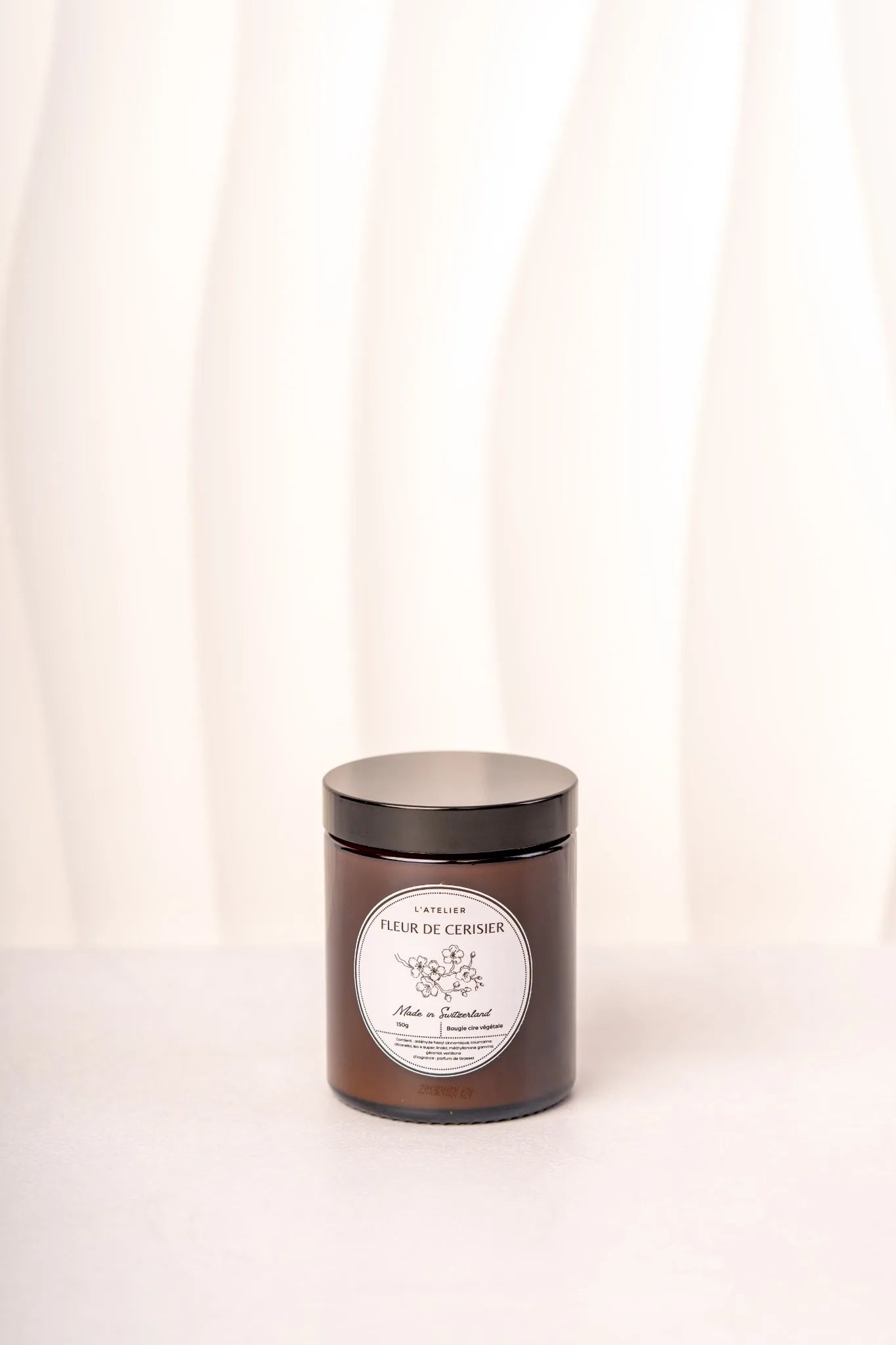 Bougie parfumée fleur de cerisier de la marque L'Atelier