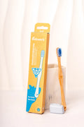 Brosse à dents en bois pour enfant de la marque Liebwerk