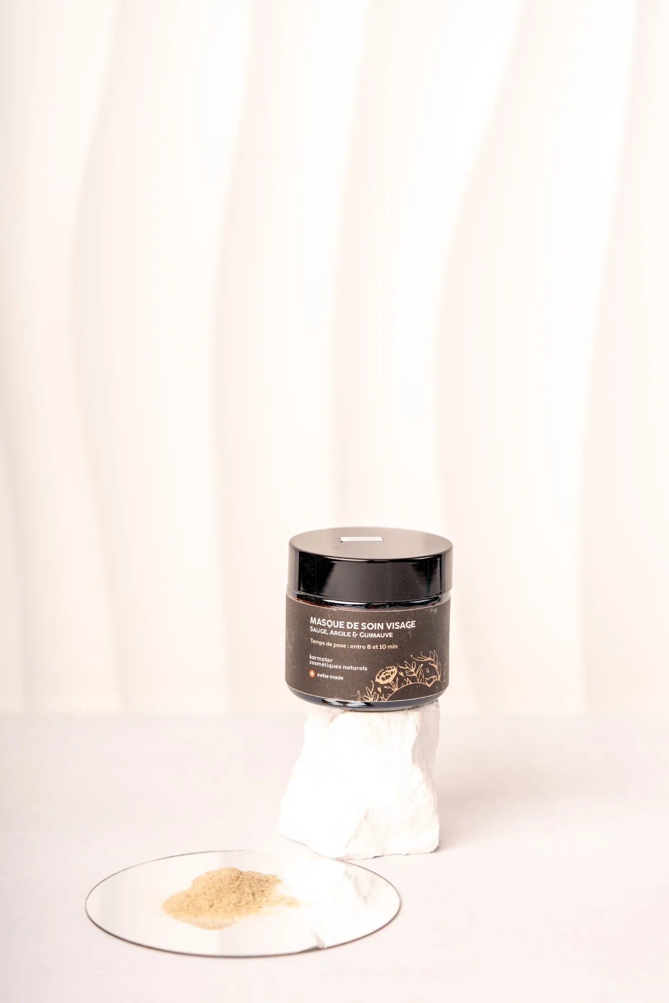 Masque de soin pour le visage de la marque Karmater